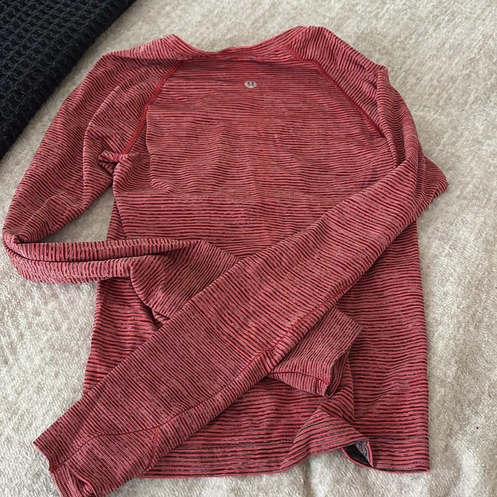 Lululemon long sleeve shirt